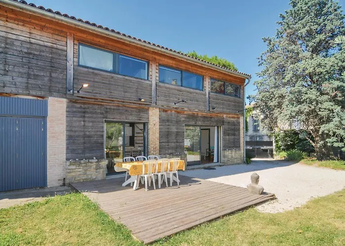 بيت للعطل 4 Bedroom Gorgeous In Pujaut