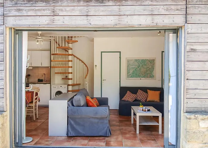 بيت للعطل 4 Bedroom Gorgeous In