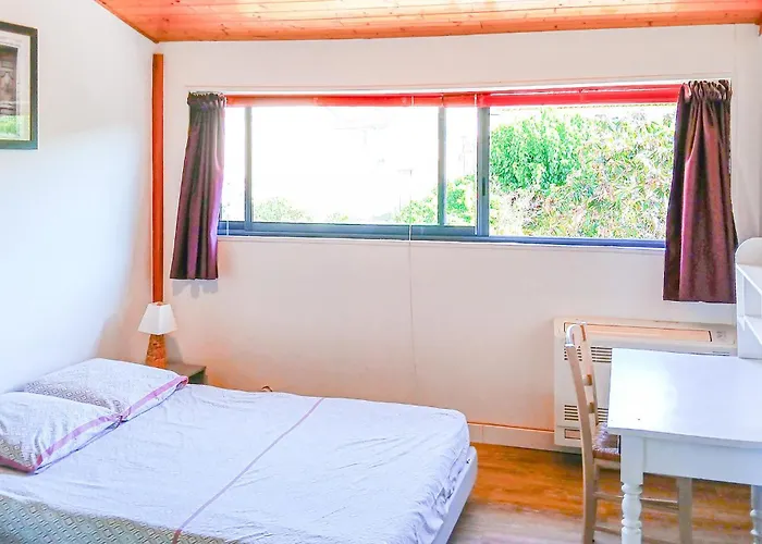 4 Bedroom Gorgeous In * Pujaut